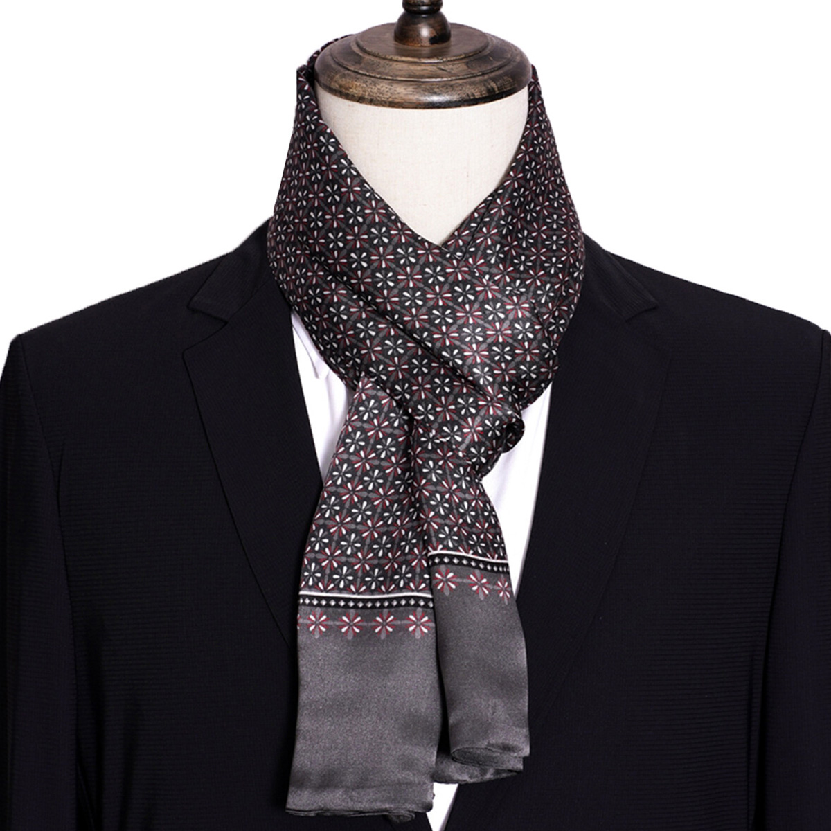 New Men's Stripe Silk Scarf Ho - Travel Accessories New 评论和价格