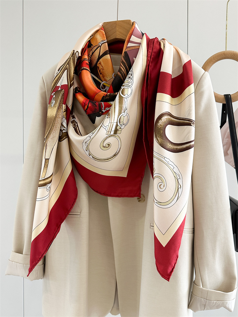 Horse Silk Scarf Luxury Design - Travel Accessories Designer 评论和价格