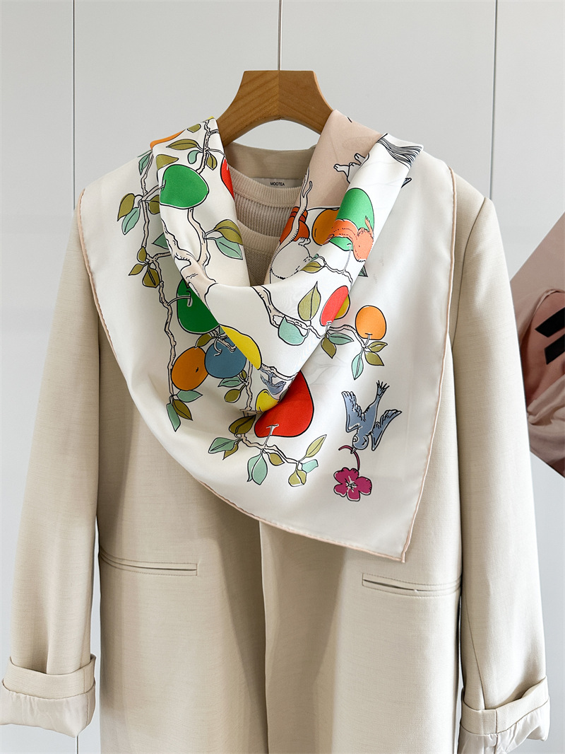 AB Faced Print Silk Scarf 18MM - Travel Accessories Designer 评论和价格